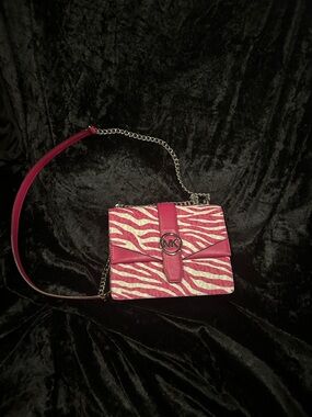 Michael Kors Greenwich Small Flap Crossbody with Silver Chain